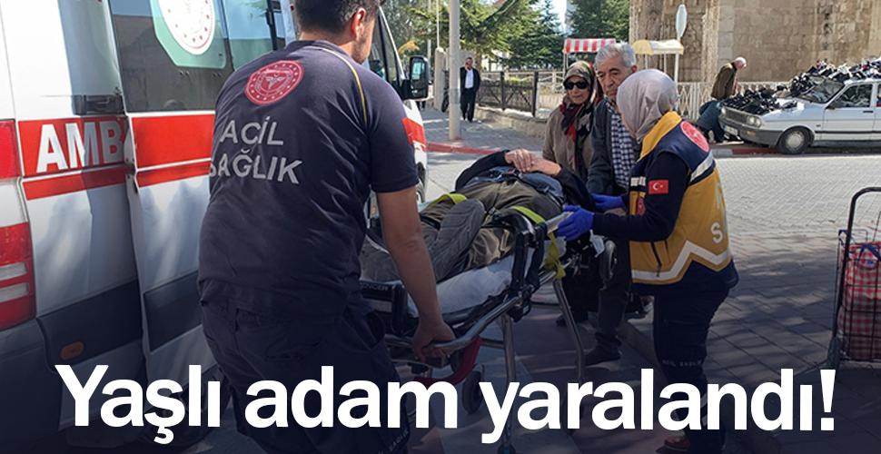 Karaman'da otomobilin çarptığı yaşlı adam yaralandı